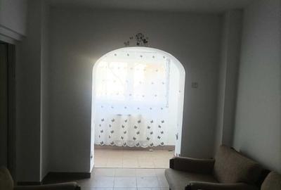 Casă cu 3 camere în Coman