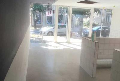Spațiu comercial, de 74 mp, în Central - 5