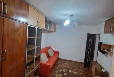 Garsonieră decomandată în Central - 1
