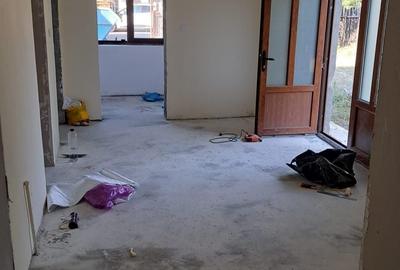 Casă cu 3 camere cu Teren 600 Mp în Central - 2