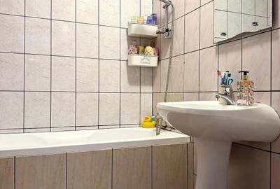 Apartament cu 3 camere decomandat în Lujerului - 6