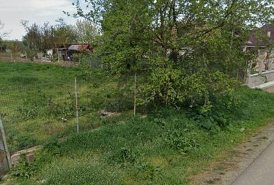 Teren de 2048 mp, în Vadu - 1