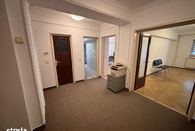 Apartament cu 2 camere în Centrul Civic