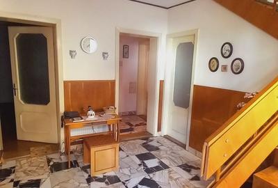 Casă cu 6 camere cu Teren 250 Mp în Central - 10