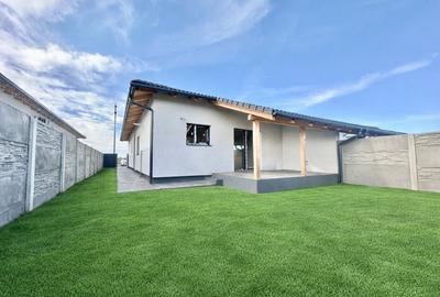 Duplex cu 3 camere cu Canalizare în Moșnița Nouă - 1
