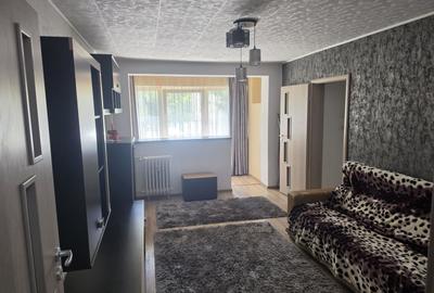 Apartament cu 3 camere circular, mobilat în Colentina - 2