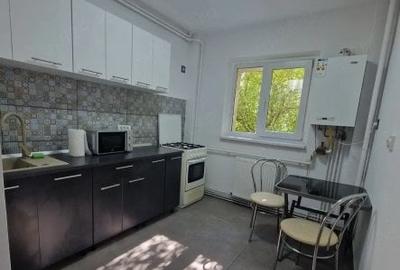 Apartament cu 3 camere decomandat în Pantelimon