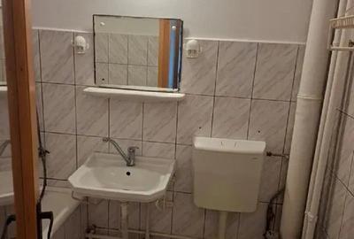 Garsonieră decomandată în Central - 2