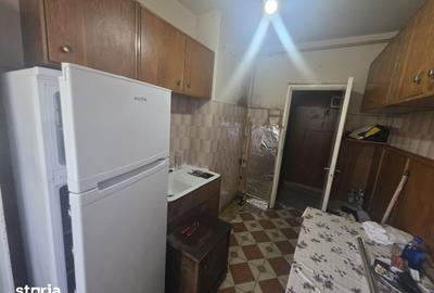 Apartament cu 2 camere decomandat în Tractorul - 9