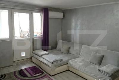 Apartament cu 2 camere semidecomandat în Micro 4 - 1