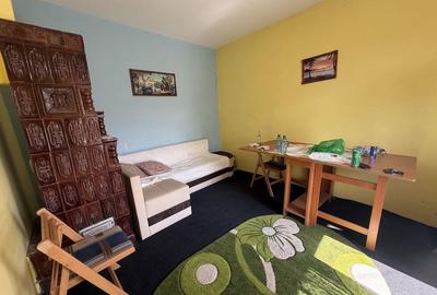 Casă cu 4 camere în Oinacu