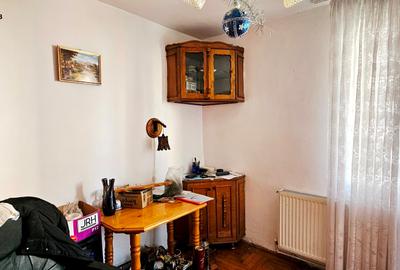 Apartament cu 2 camere decomandat în Dărmănești - 6