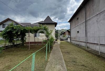 Casă cu 3 camere cu Teren 1140 Mp în Central