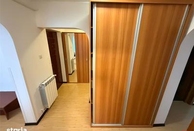 Apartament cu 4 camere în Central