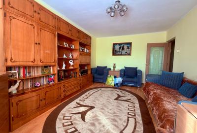 Garsonieră decomandată în Nicolina