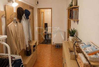 Apartament cu 2 camere semidecomandat, mobilat în Vitan