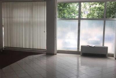 Spațiu comercial, de 157 mp, în Central - 1