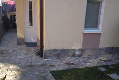 Casă cu 4 camere în Poiana - 2
