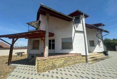Casă individuală cu 6 camere cu Canalizare în Petrești - 8