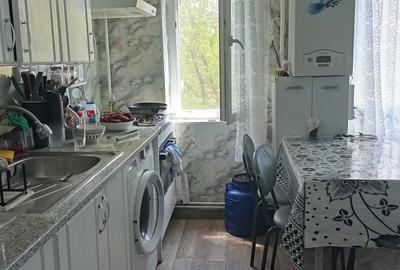 Apartament cu 2 camere semidecomandat în Micro 9