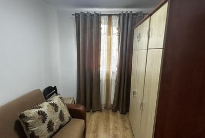 Apartament cu 2 camere semidecomandat în Micro 1 - 3