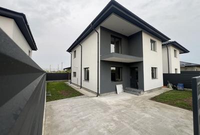 Casă cu 4 camere în Bradu - 11