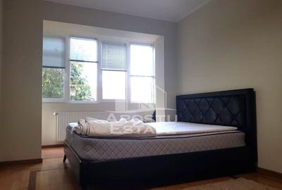 Apartament cu 3 camere semidecomandat, mobilat în Central - 5