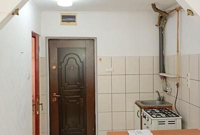 Garsonieră în Micro 15