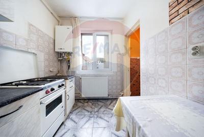Apartament cu 3 camere circular în Noua - 9