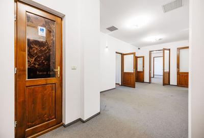 Apartament cu 7 camere semidecomandat în Ultracentral - 16