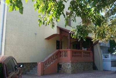 Proprietate specială, de 800 mp, în Central - 3