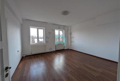Apartament cu 2 camere semidecomandat în Hărmanului