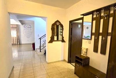 Casă cu 4 camere cu Teren 300 Mp în Lazu - 2