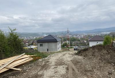 Teren de 1850 mp, în Troianu - 1