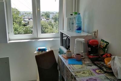 Apartament cu 2 camere semidecomandat în Satu Nou