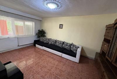 Apartament cu 3 camere în Central - 1