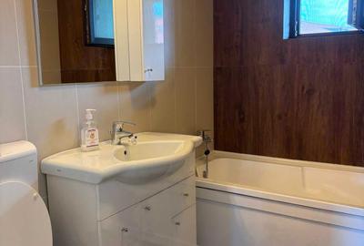 Apartament cu 3 camere decomandat în Florești - 2