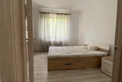Apartament cu 3 camere semidecomandat, mobilat în Prelungirea Ghencea
