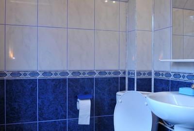 Casă individuală cu 7 camere cu Canalizare în Central - 33