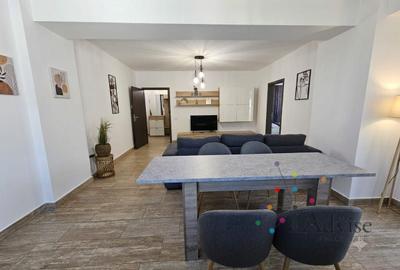 Apartament cu 2 camere semidecomandat în Centrul Civic