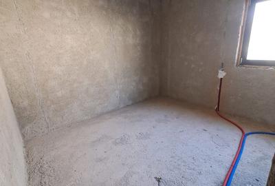 Casă cu 5 camere cu Teren 250 Mp în Bucium