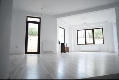 Casă individuală cu 7 camere cu Canalizare în Lumina - 3