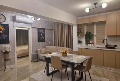 Apartament cu 3 camere semidecomandat în Calea București - 1