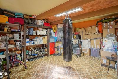 Casă cu 3 camere cu Teren 100 Mp în Central
