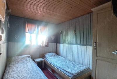 Casă cu 6 camere cu Teren 1050 Mp în Greșu - 1
