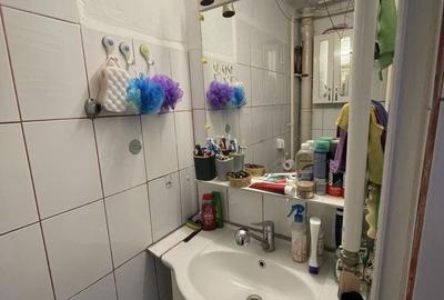 Apartament cu 2 camere semidecomandat în Florilor
