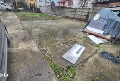Casă cu 6 camere cu Teren 800 Mp în 14 Mai - 15