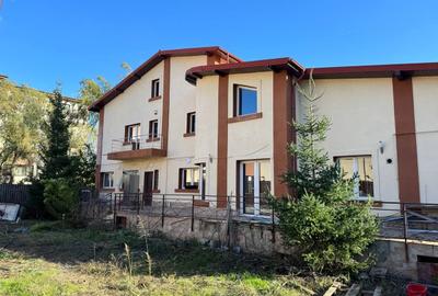 Casă cu Teren 800 Mp în 1 Decembrie - 1