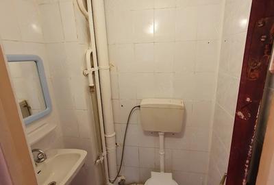 Apartament cu 4 camere decomandat în Costin Georgian