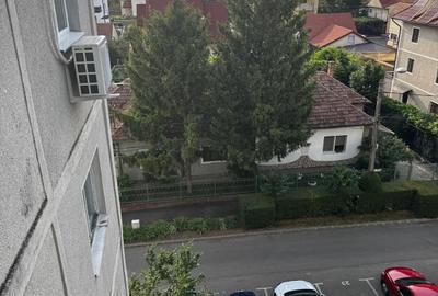 Apartament cu 3 camere decomandat în Lipovei - 3